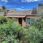 Nest Overlooking The Gulf Of Saint-tropez *